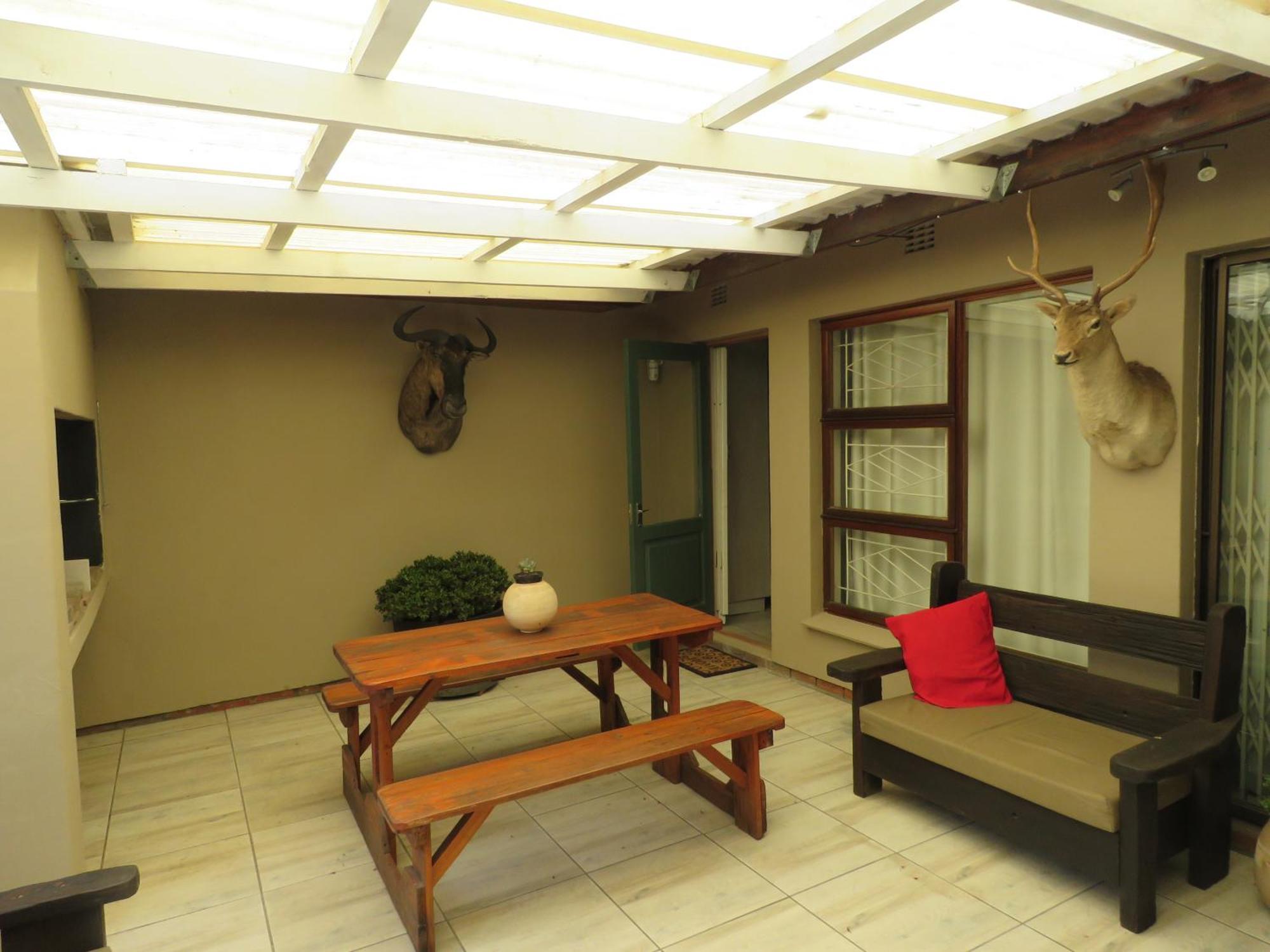 Avo Tree Guesthouse Парл Екстериор снимка