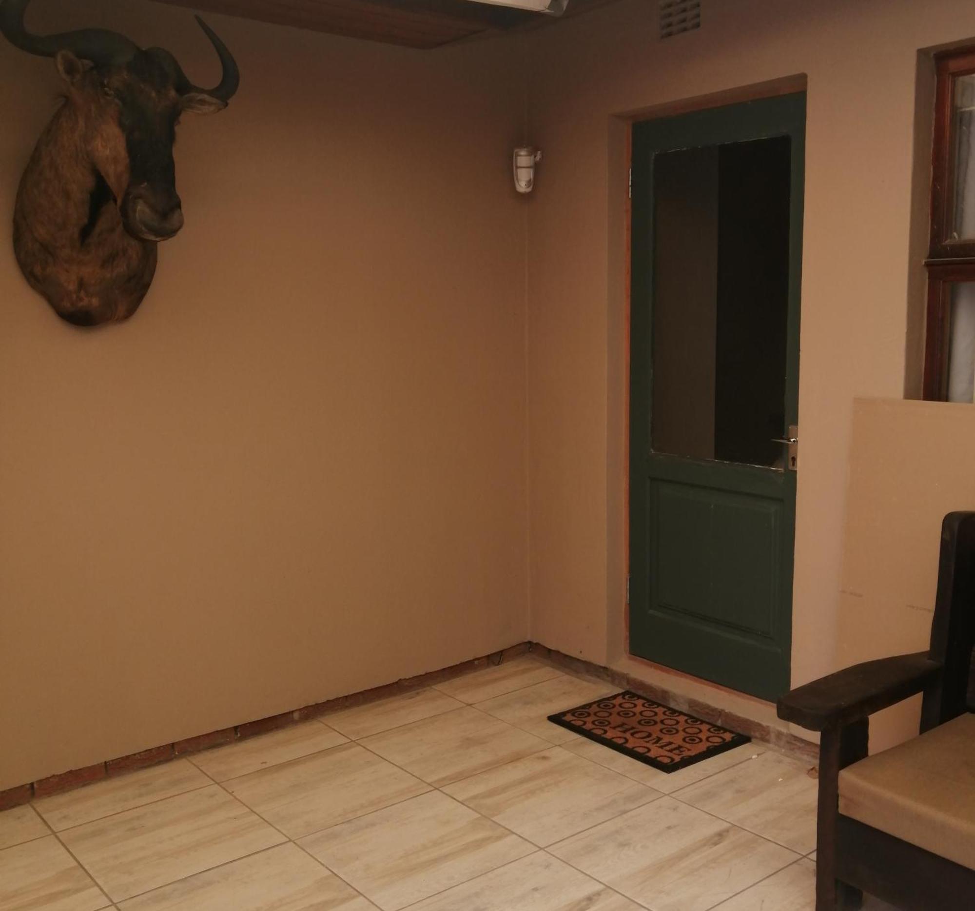 Avo Tree Guesthouse Парл Екстериор снимка